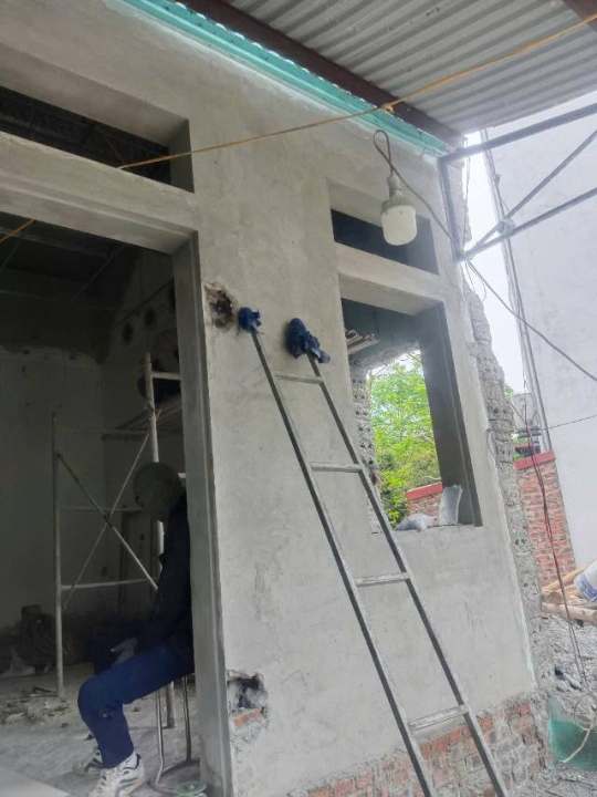 Hoàn thiện mặt tiền và cột nhà